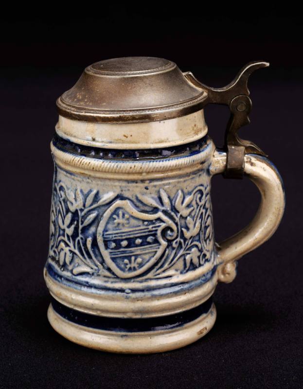 Miniature Stein